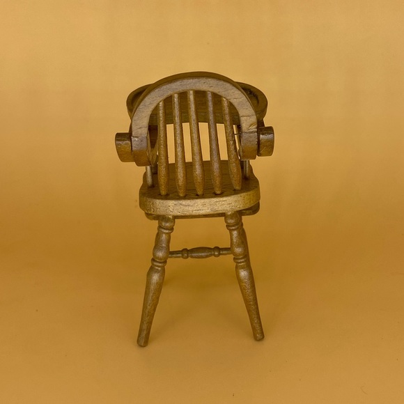 Town Square Miniatures High Chair - Picture 5 of 10